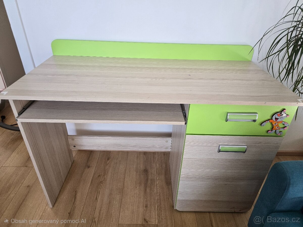 Dětská skříň + stůl - 2