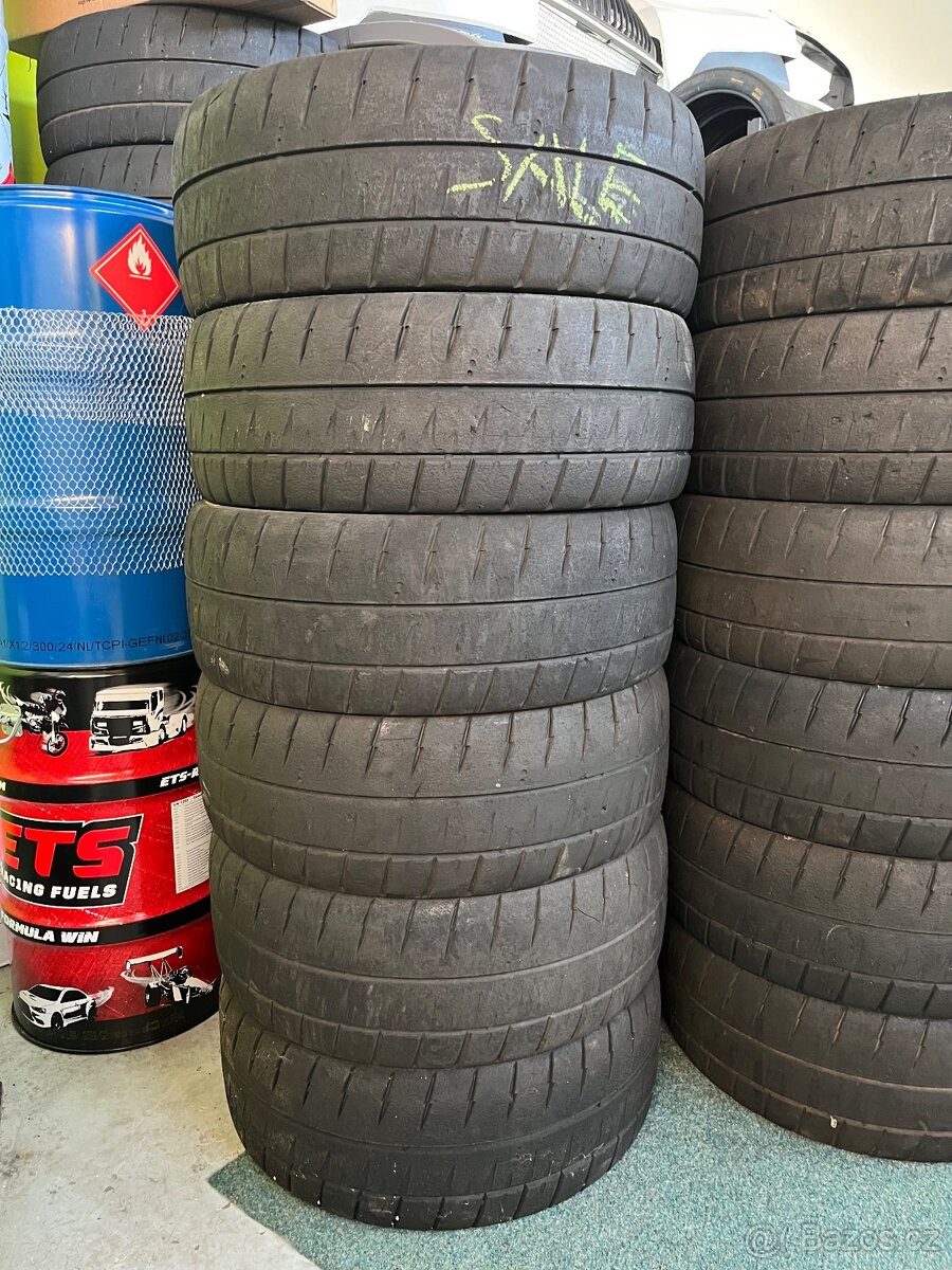 Závodní pneumatiky Michelin R18 - 2