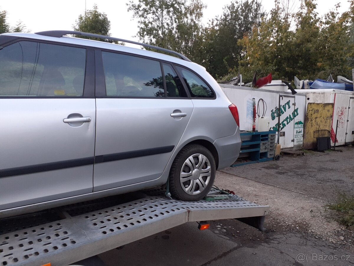 Škoda fabia2 14.16v - 2