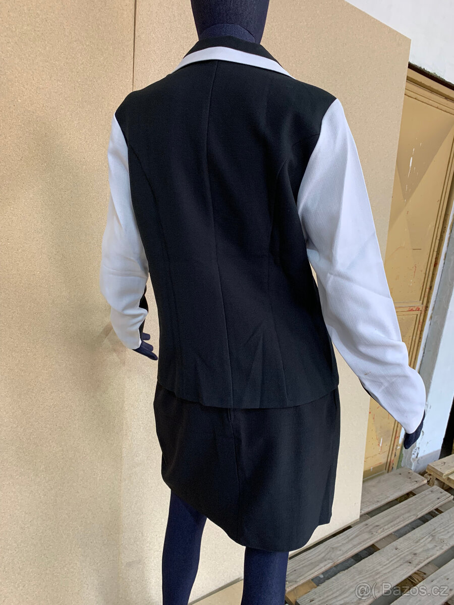 dámské oblečení - Kostímek vel. 38 /M - 2