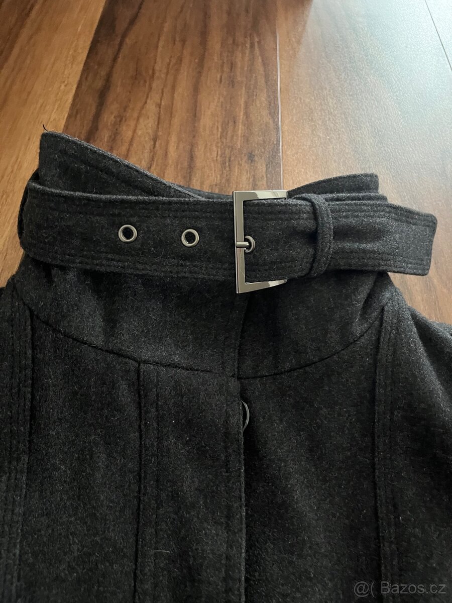 Tmavě šedý kabát Zara s páskem - 2
