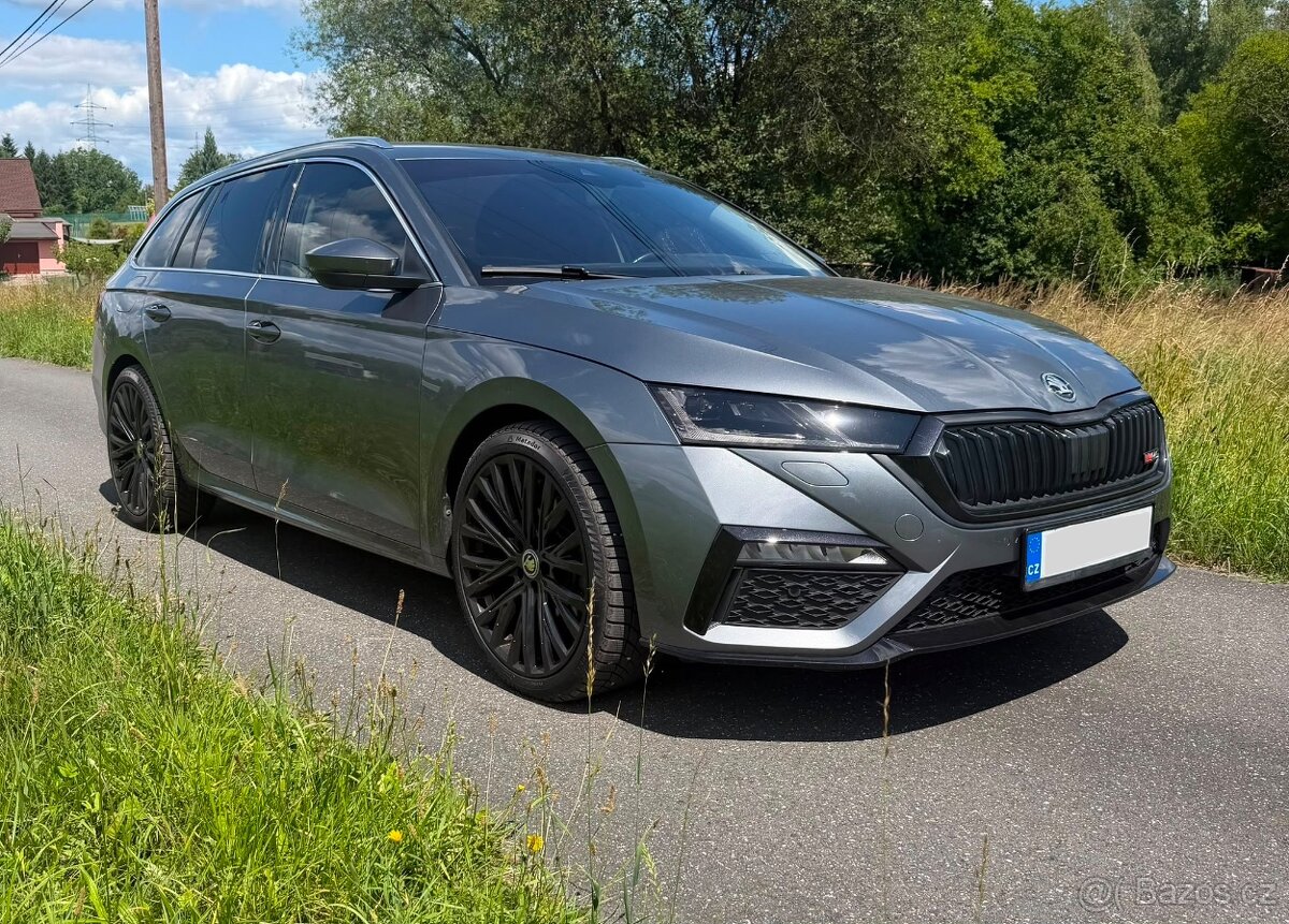 Škoda Octavia IV Combi Rs paket Style Plus - 2