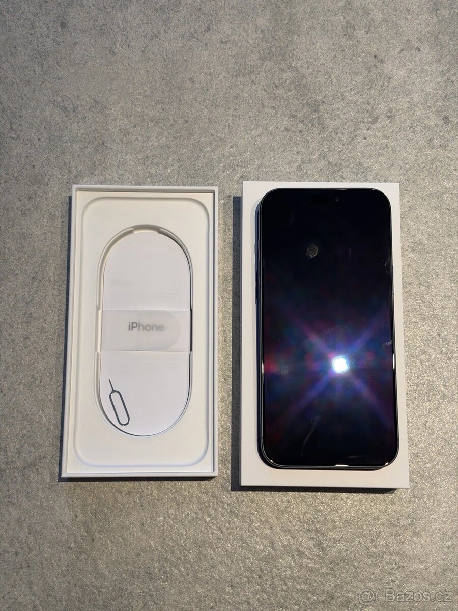 Iphone 17 Pro tmavě modrá 256gb - 2