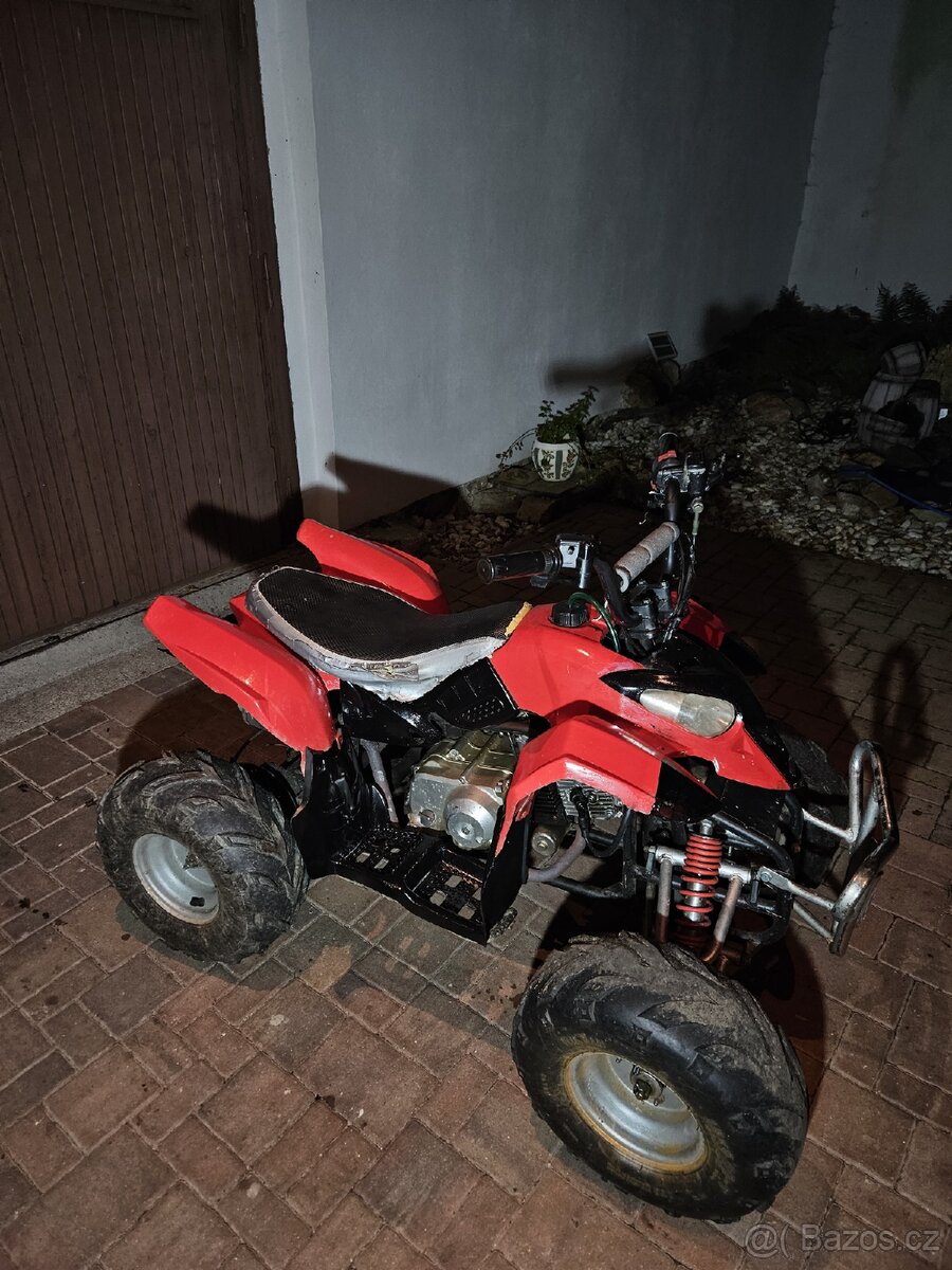 Čtyřkolka atv 110