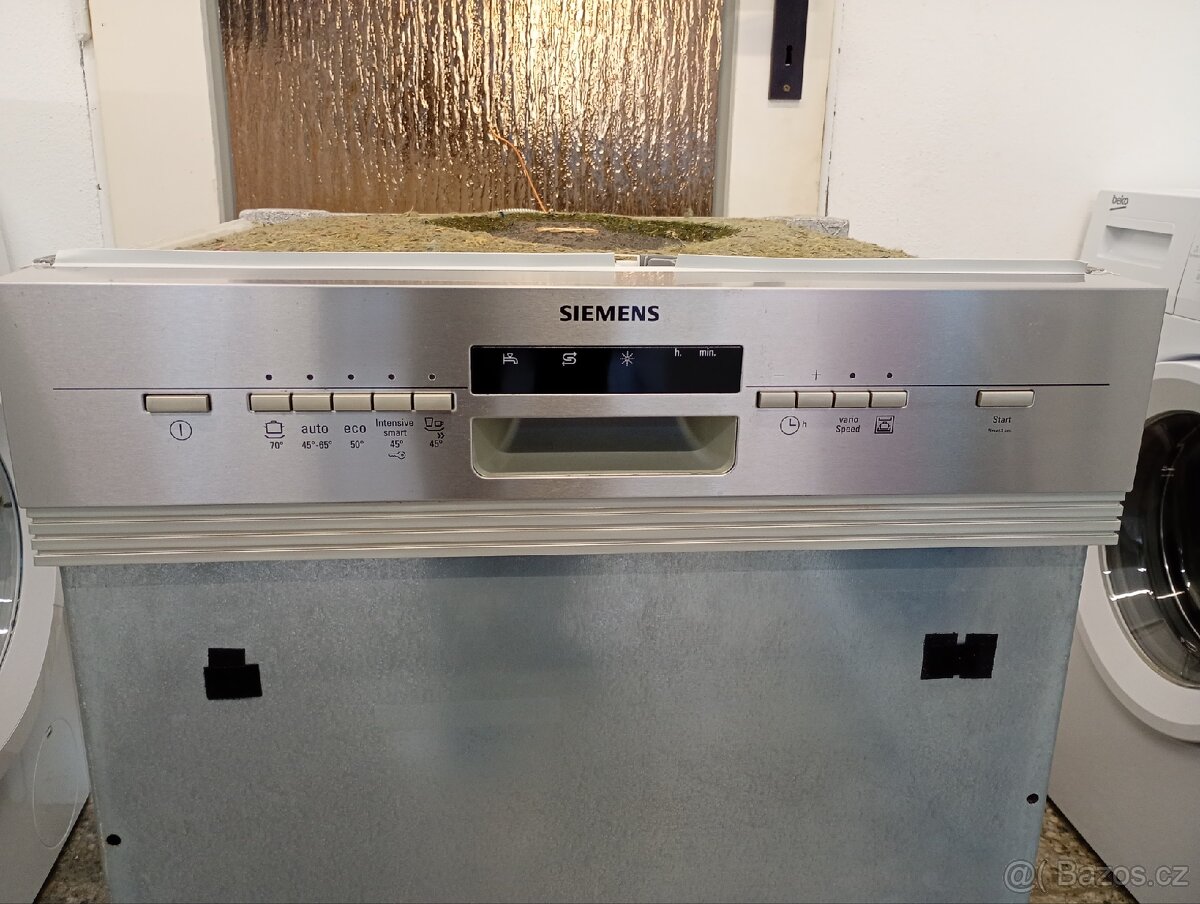 Myčka nádobí Siemens vestavná - 2