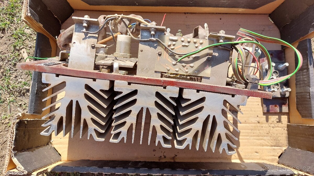 Svářečka Triodyn elektronika diody chladiče - 2