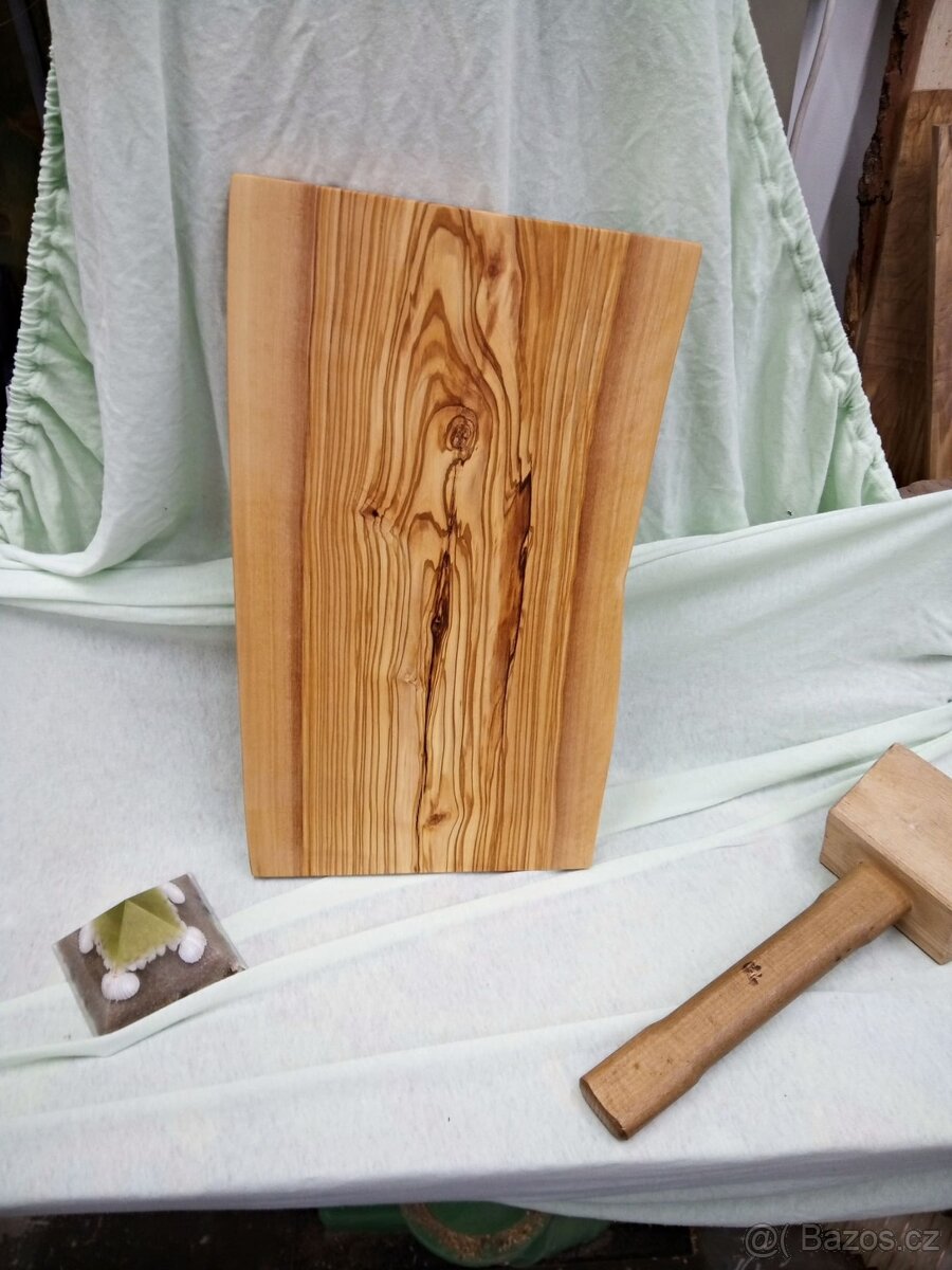 Olivové prkénko nepravidelné - 2