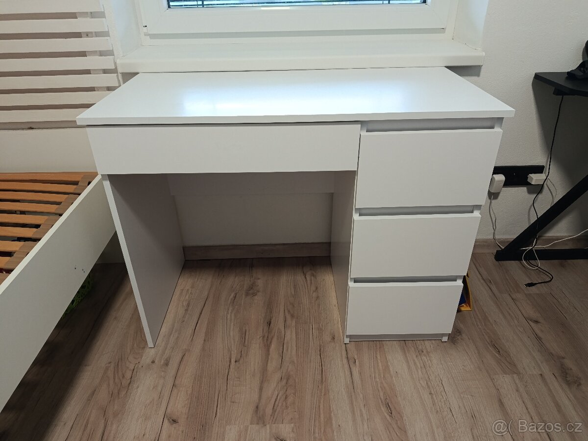 Psací stůl - 2