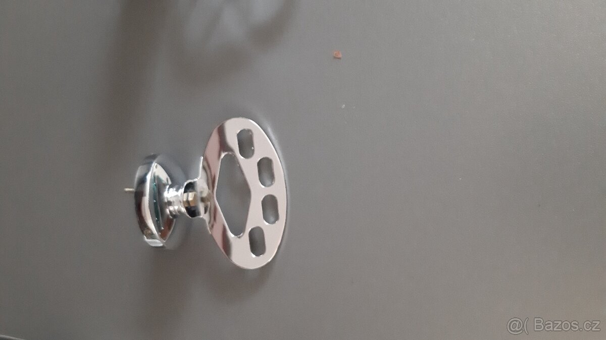 Prodám nerezovou mýdlenku - 2