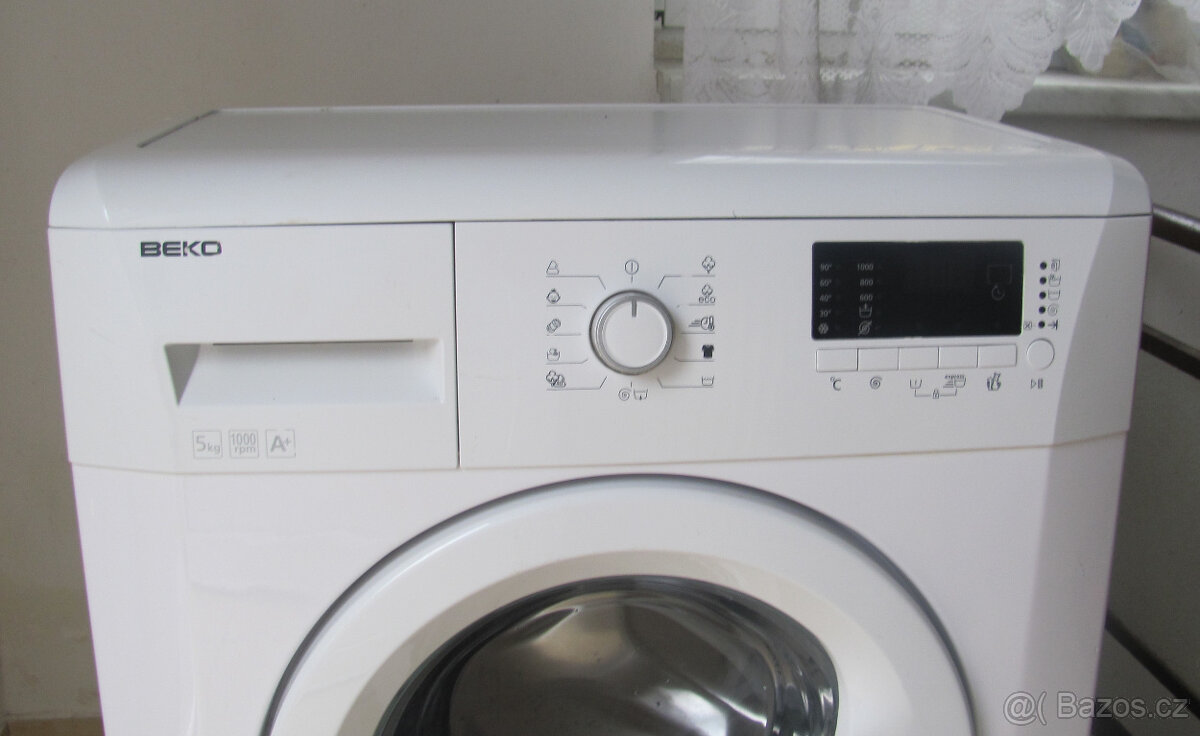 ÚZKÁ PRAČKA BEKO - 5kg - 37cm - A+ - 2