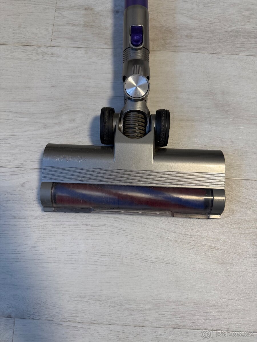 Bezsáčkový vysavač Laresar Elite 1 - 2