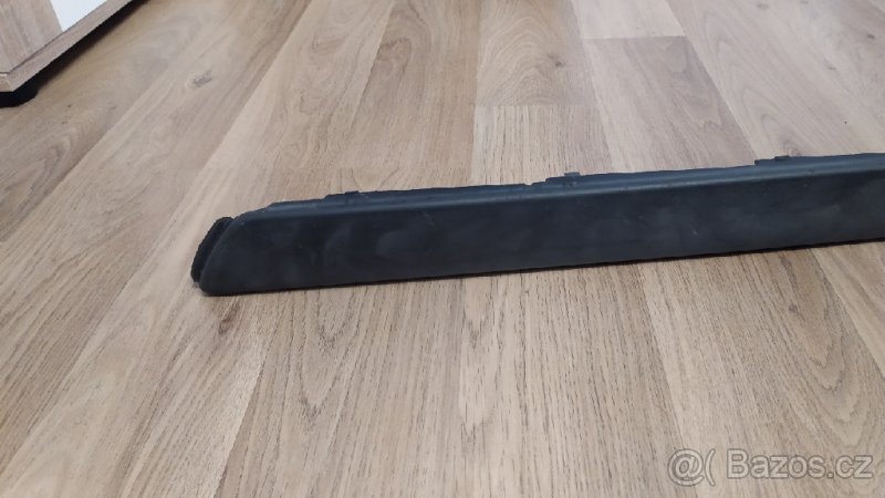lišta zadního nárazníku Octavia I - 2