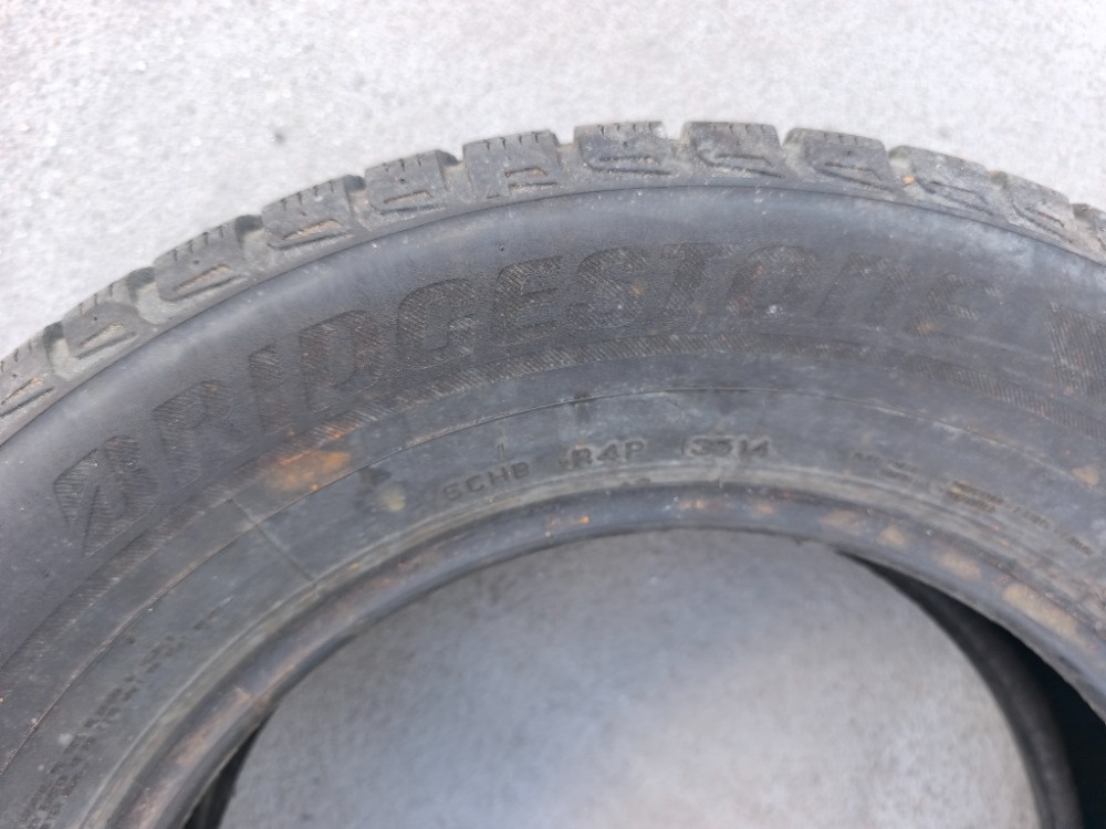 215/65 R16 zimní - 2