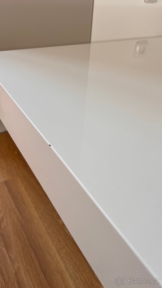 Konferenční stolek - 2