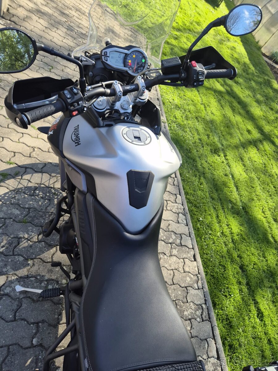 TRIUMPH TIGER XCX 800 - 2
