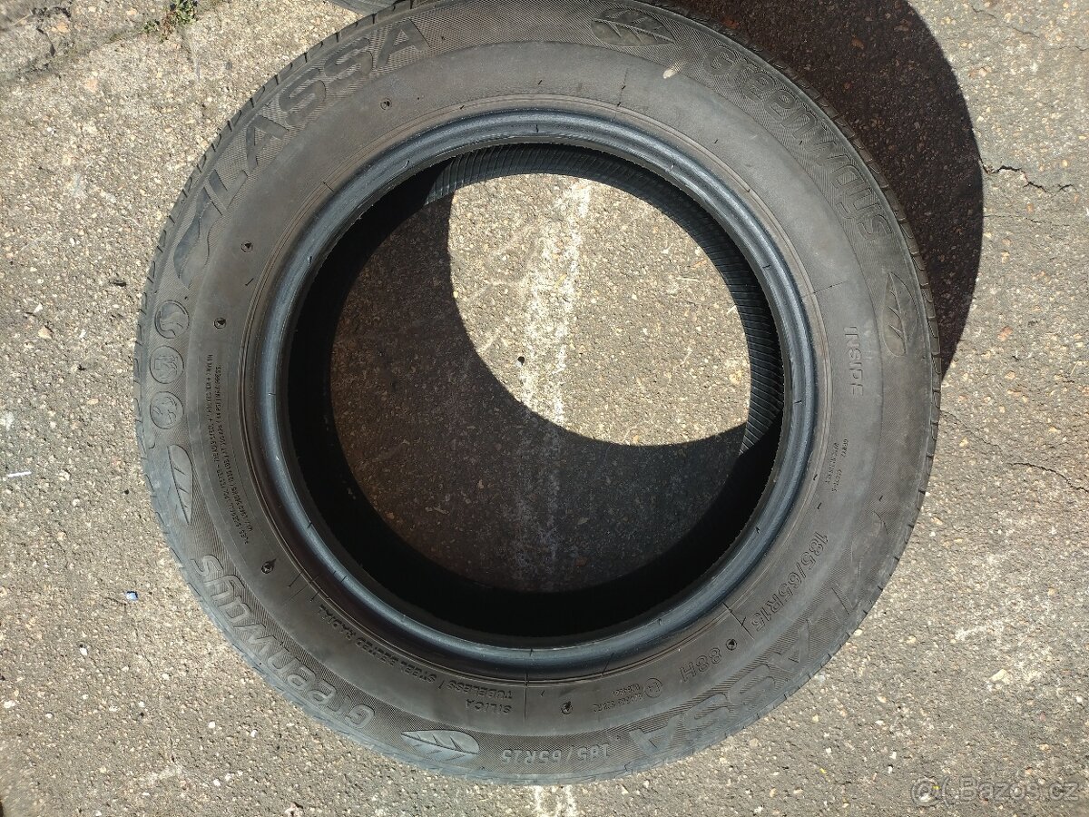 Prodám 2ks pneumatik Lassa 185 65R15 - 2