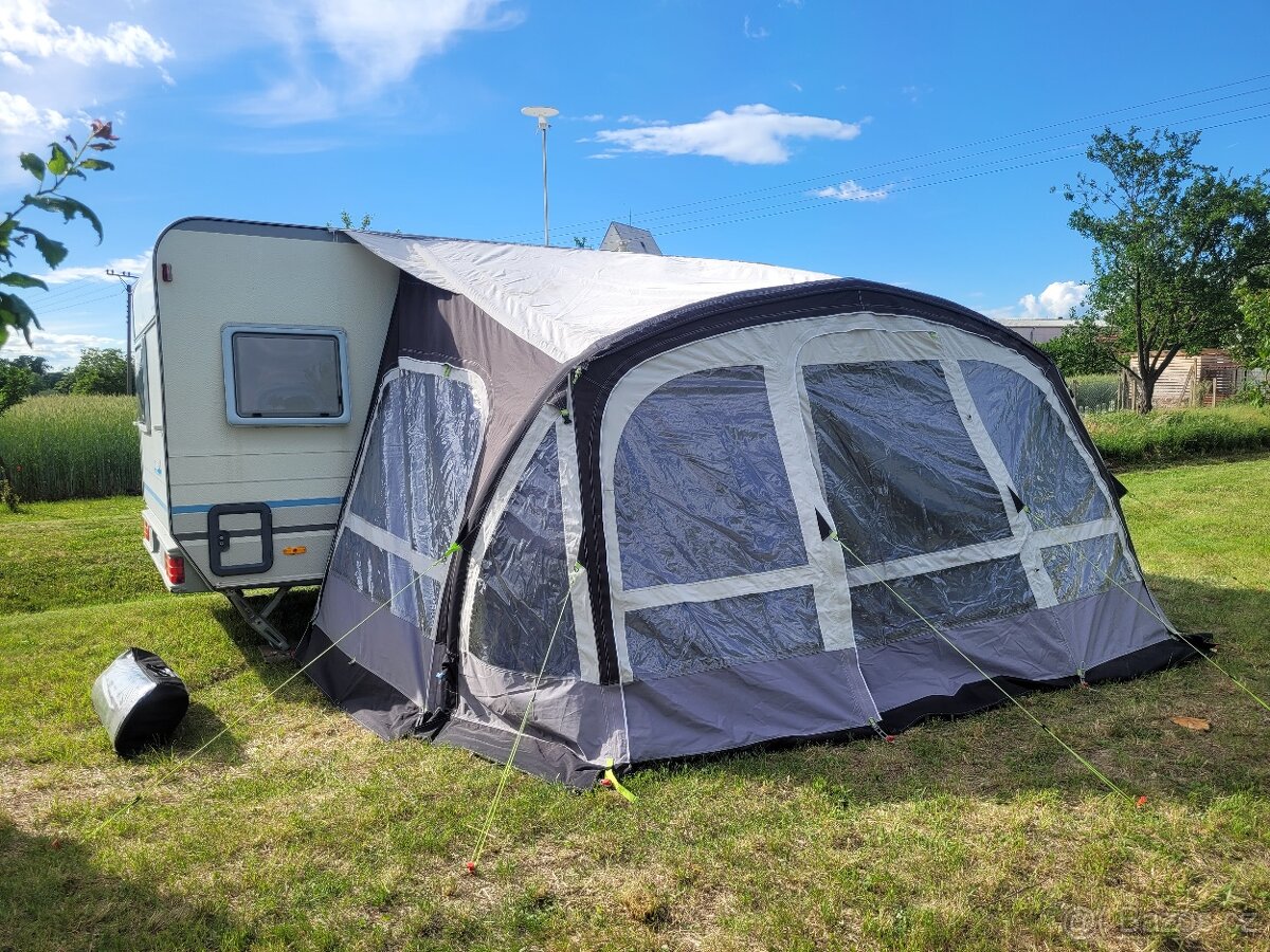 Obytný přívěs Knaus - 2