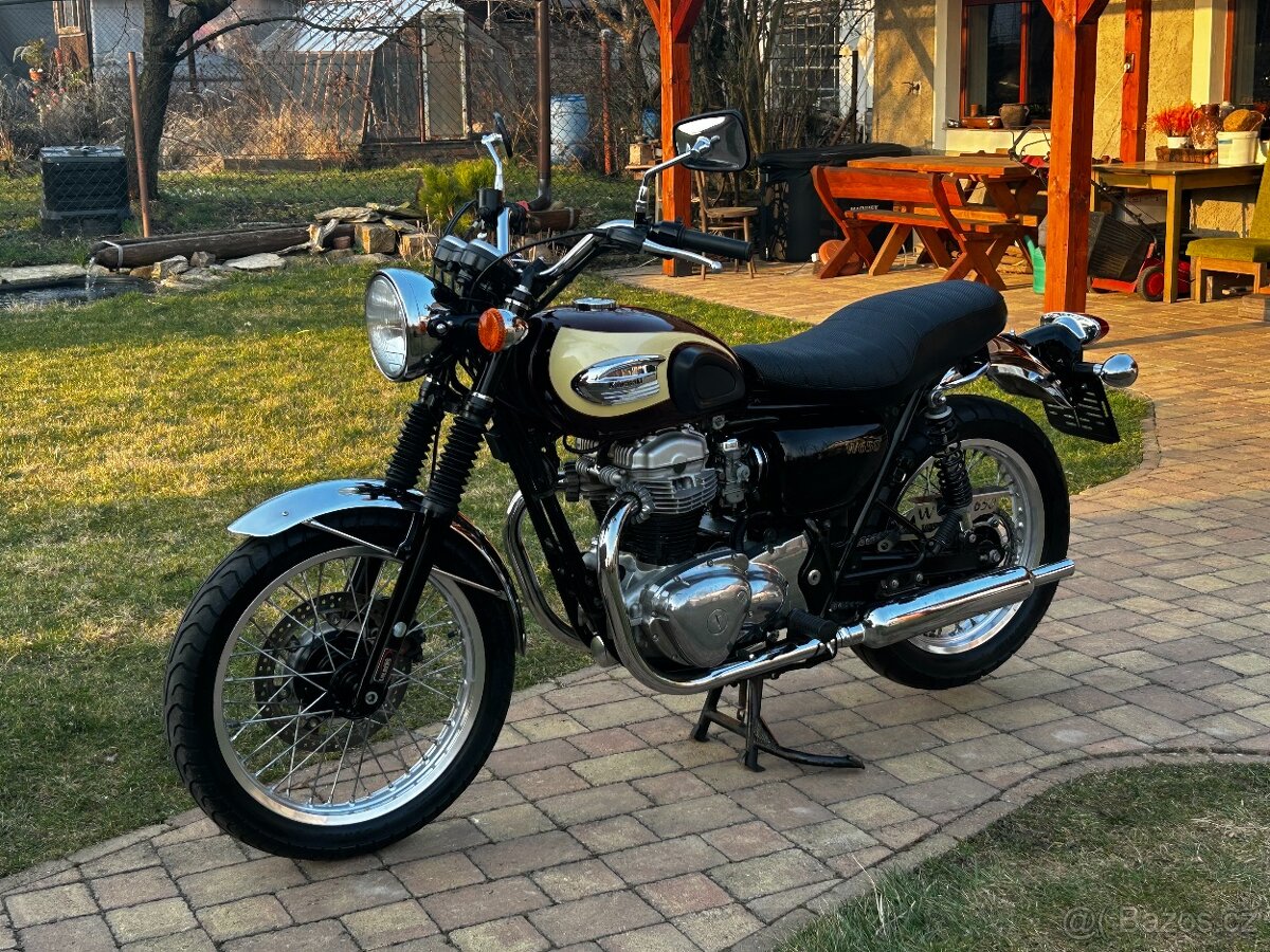 Kawasaki W650 - 2