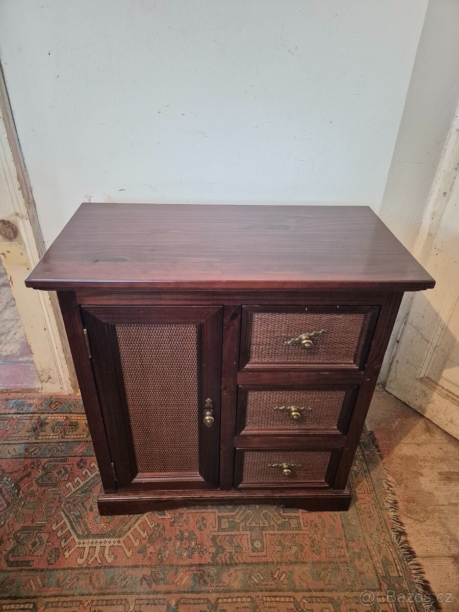 Stylová koloniální komoda - 2