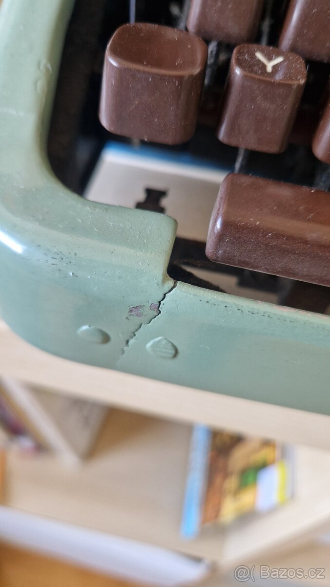 Psací stroj Optima - starý - 2