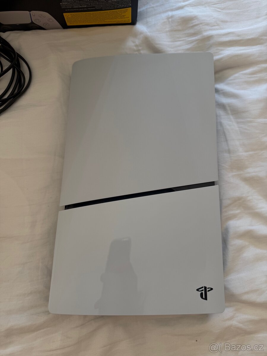 Playstation 5 slim digital version - 2