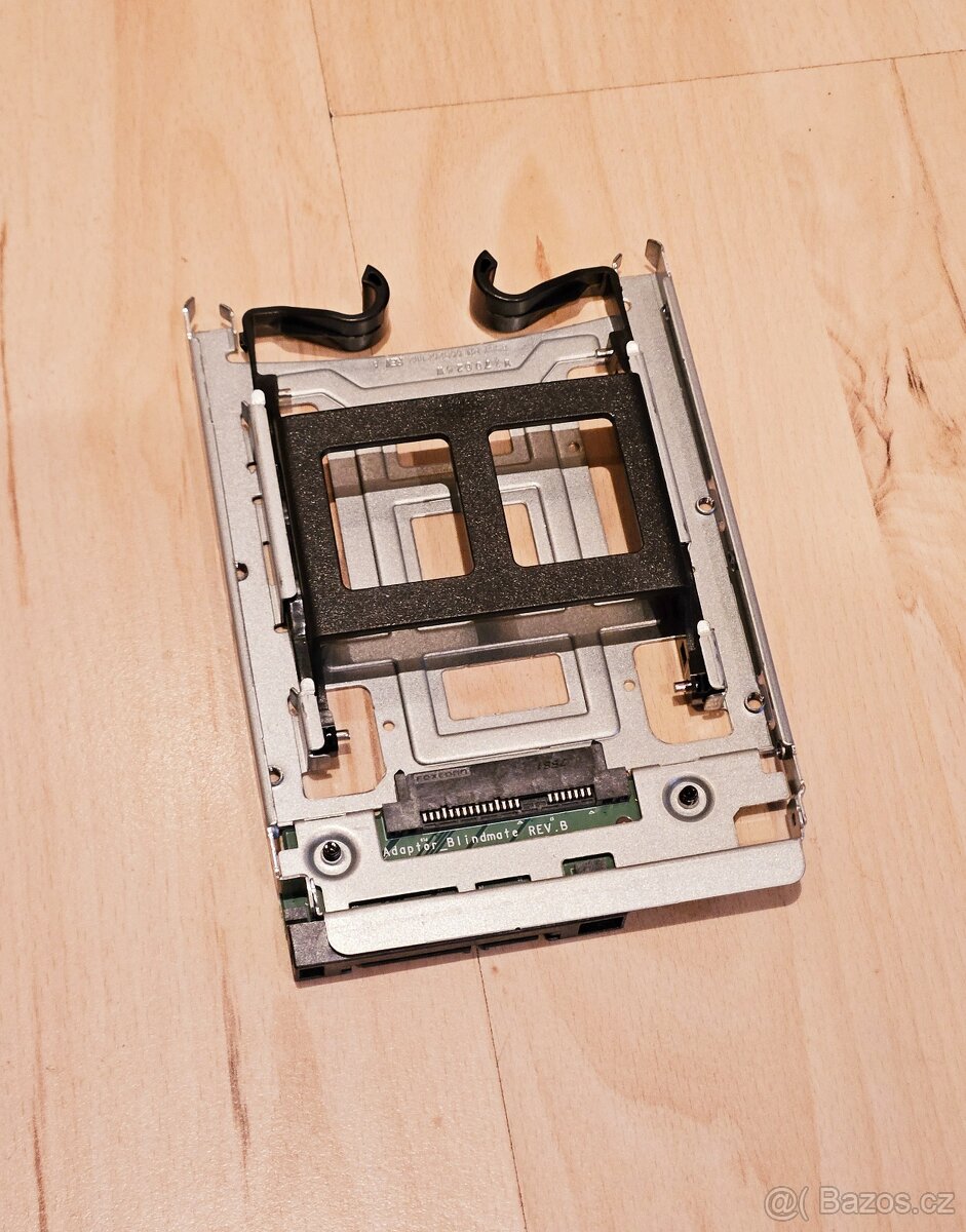 Rámečky na harddisky 2,5" do 3,5" - 2