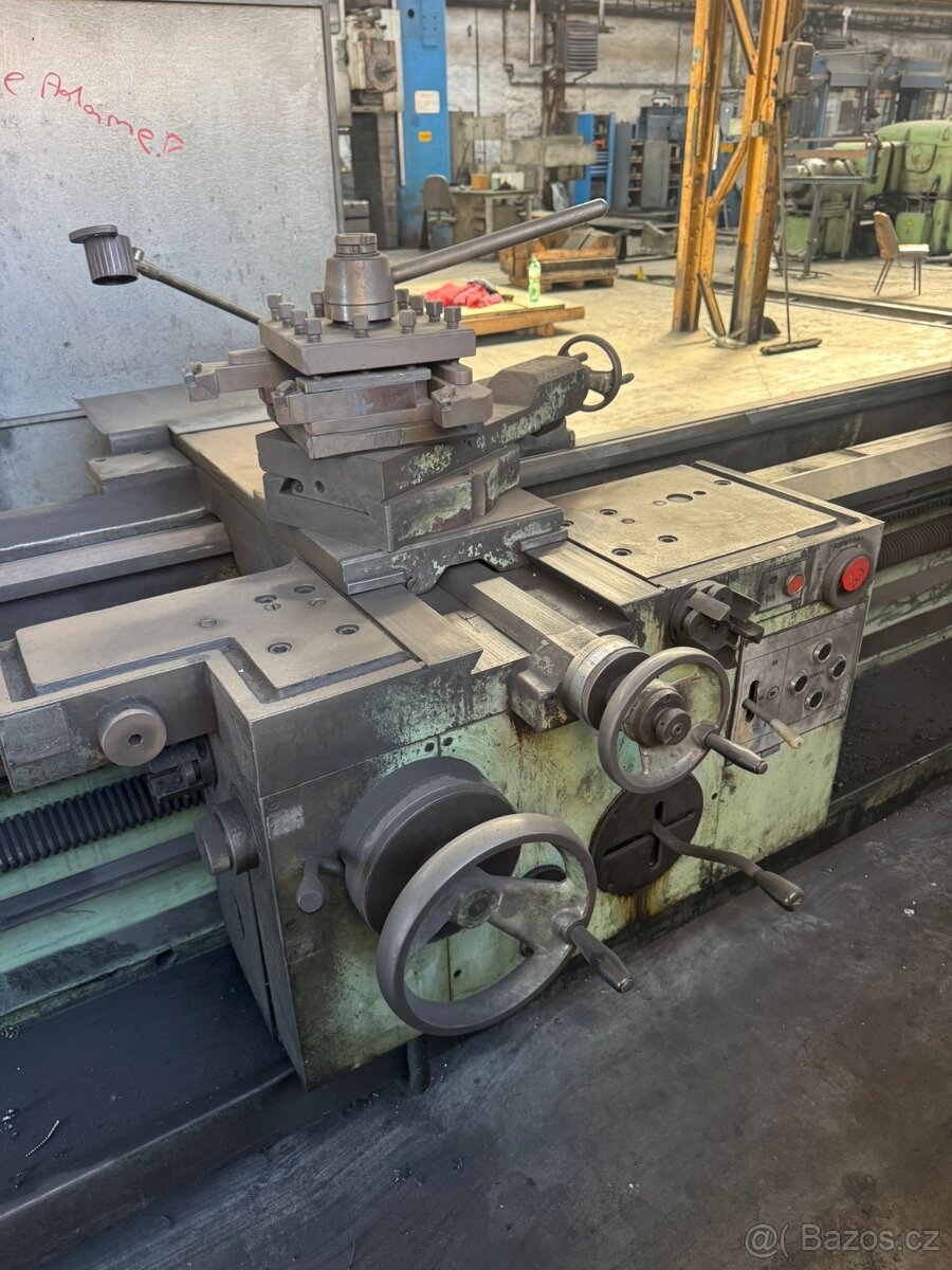 Soustruh na kov SUS 63/2750 - 2