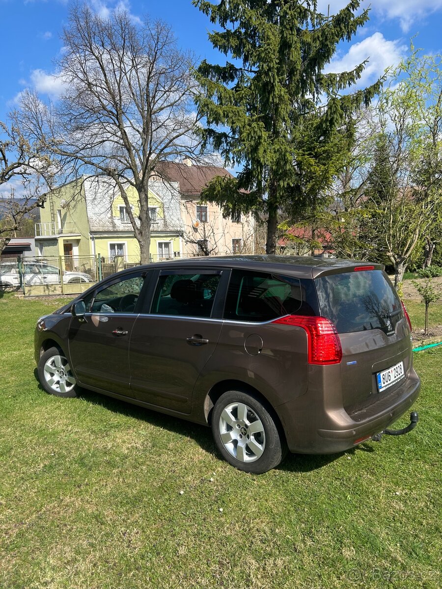 Peugeot 5008 - 2