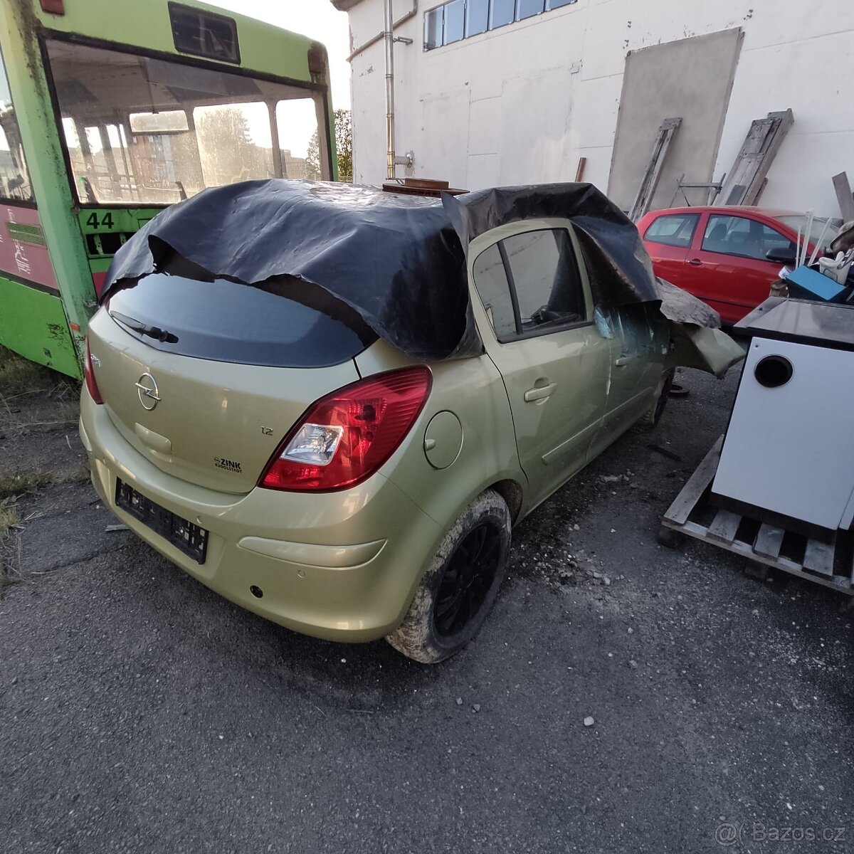 Opel Corsa 1.2i automat na díly - 2