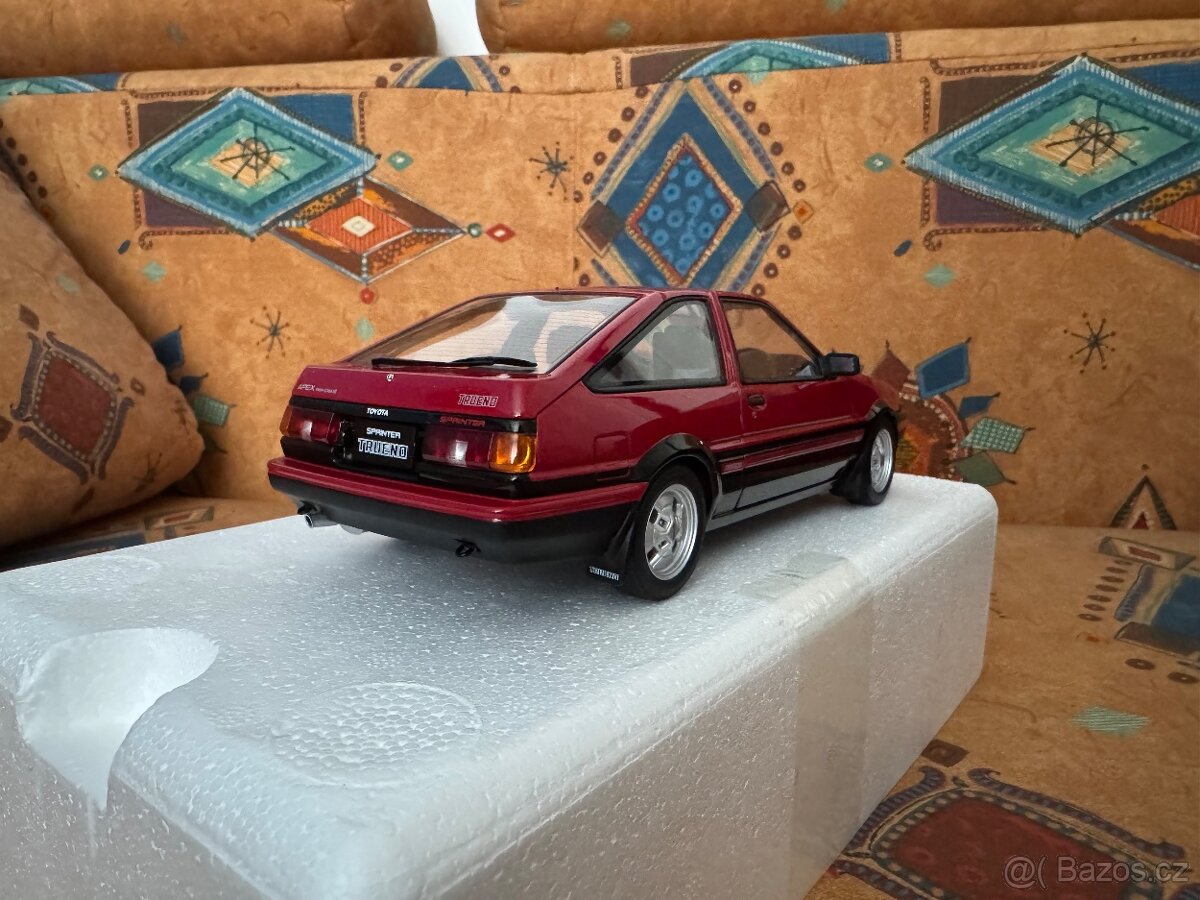 AUTOart Toyota Sprinter Trueno GT-Apex AE86 1:18 - 2