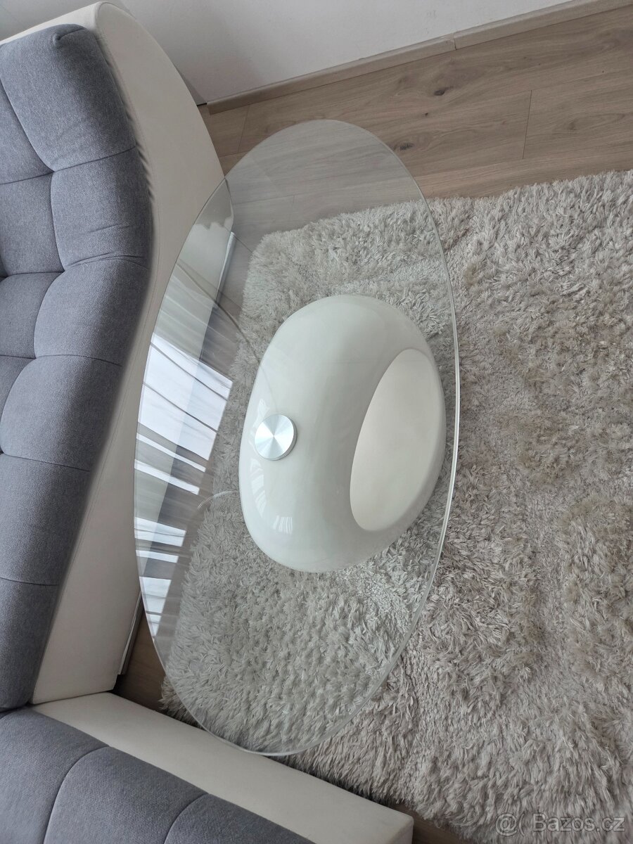 Konferenční stolek - 2