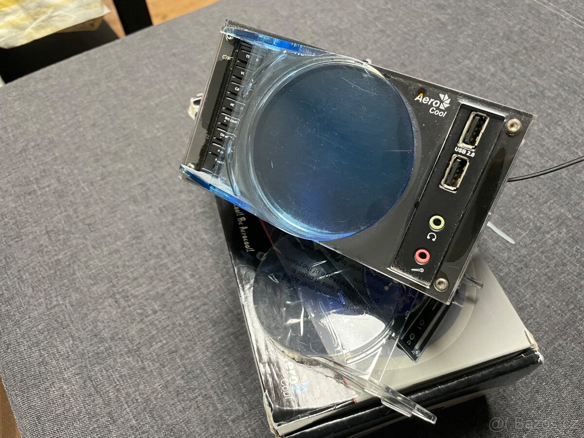 AeroCool GateWatch 2 Black – multifunkční panel 2×5,25″ (mon - 2
