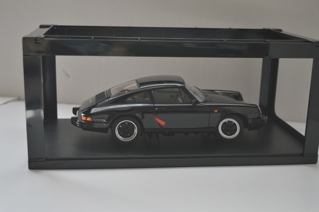 Porsche AUTOart 1/18 - 2