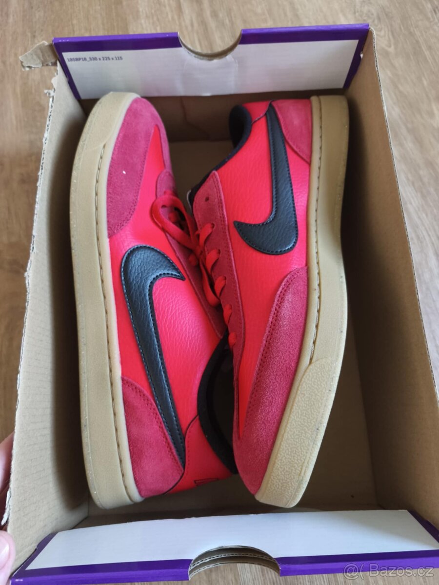 Boty NIKE - úplně nové - 2