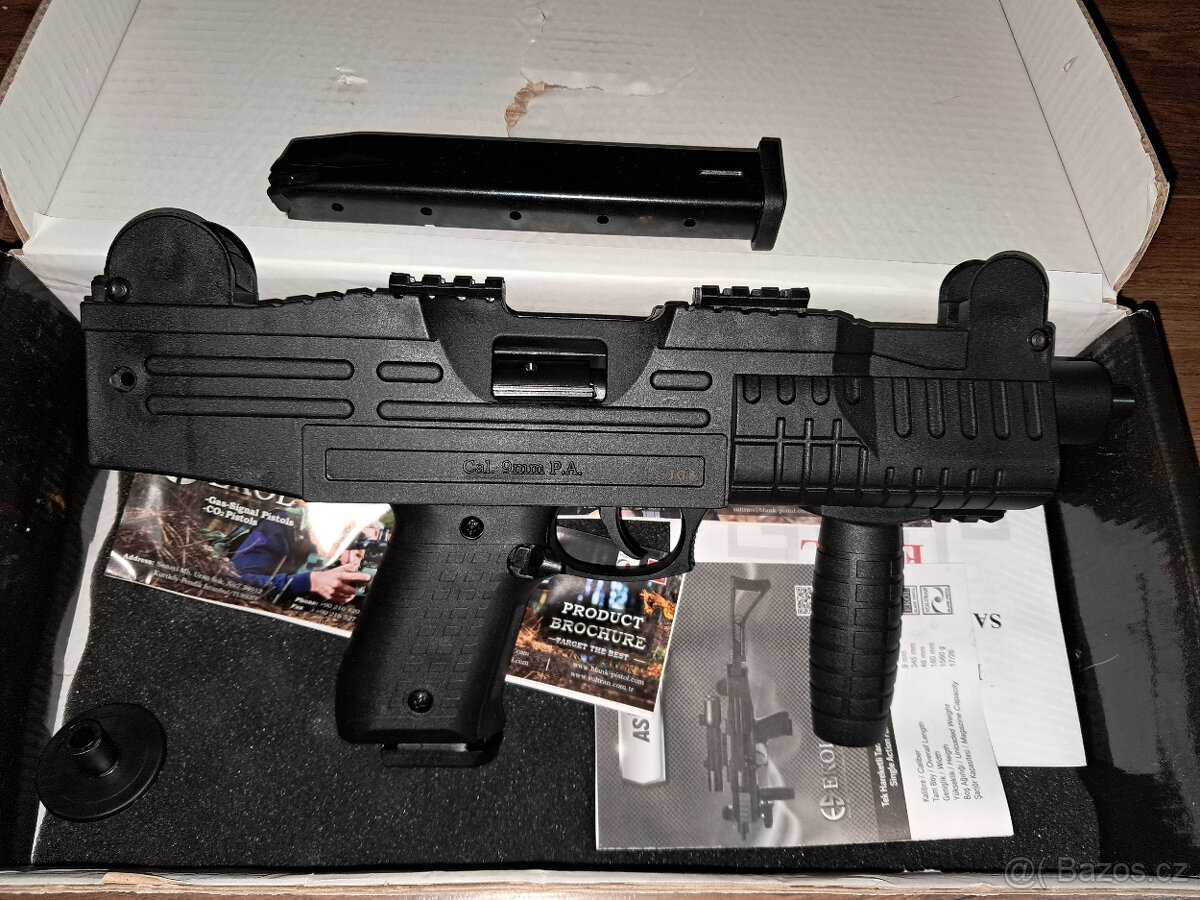 Plynový samopal Ekol,ještě v kategorií D - 2