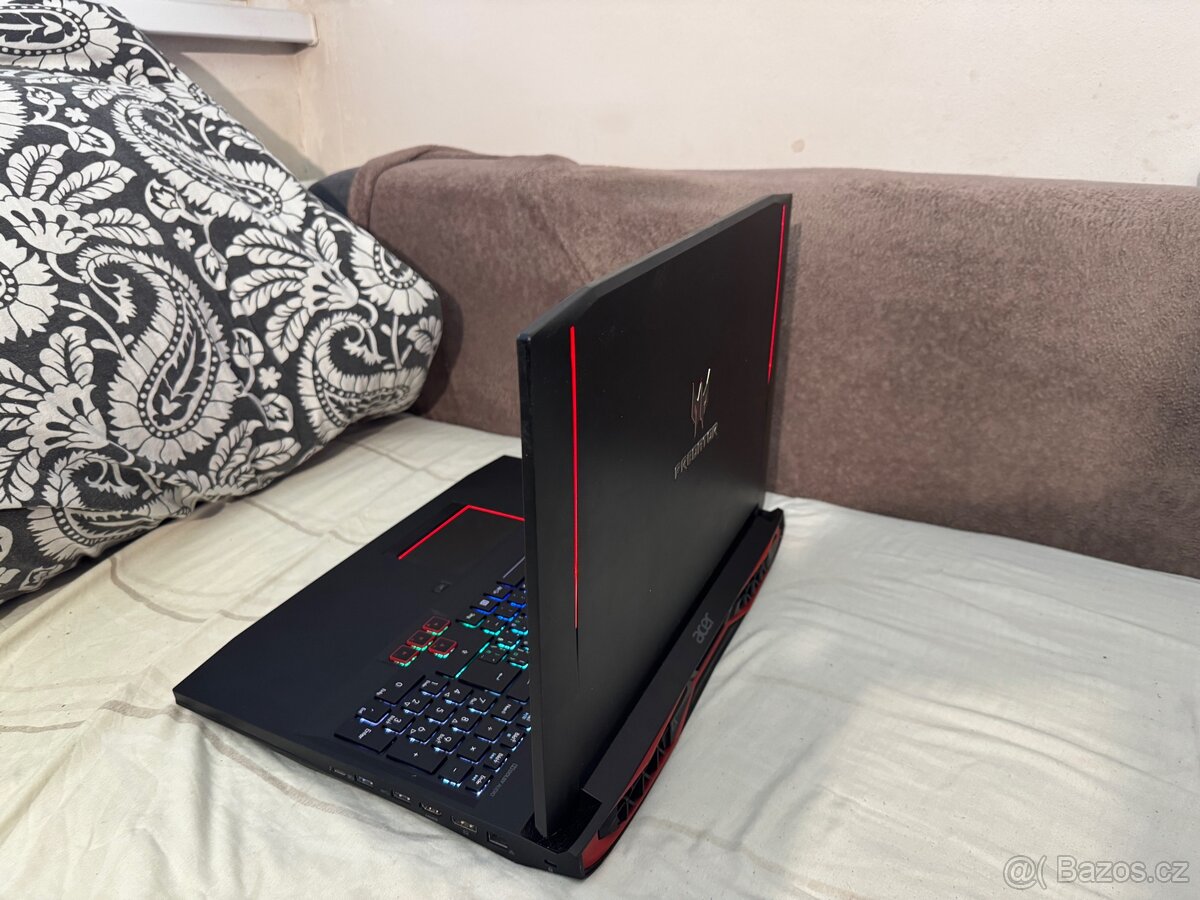 Acer Predator G9-793 - 2