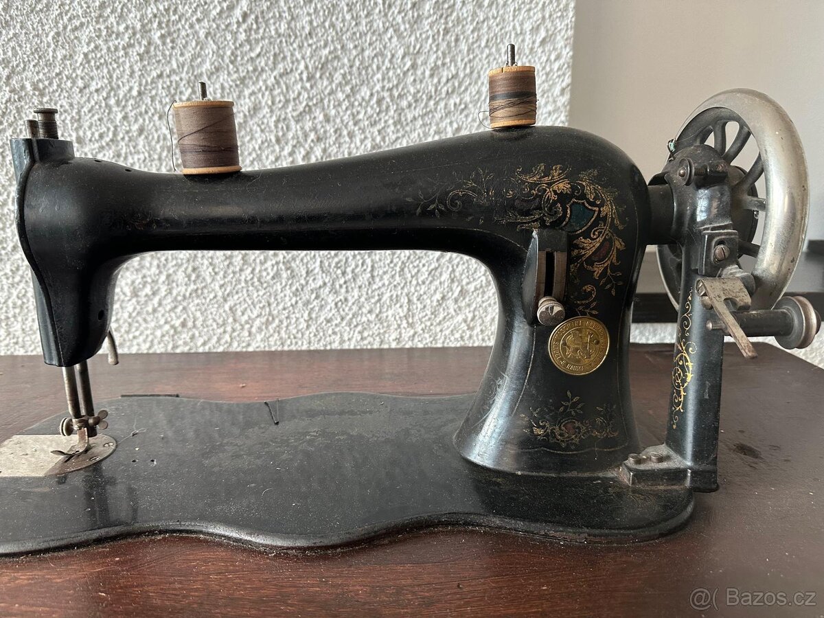 Šicí stroj Machine Naumann Dresden - 2