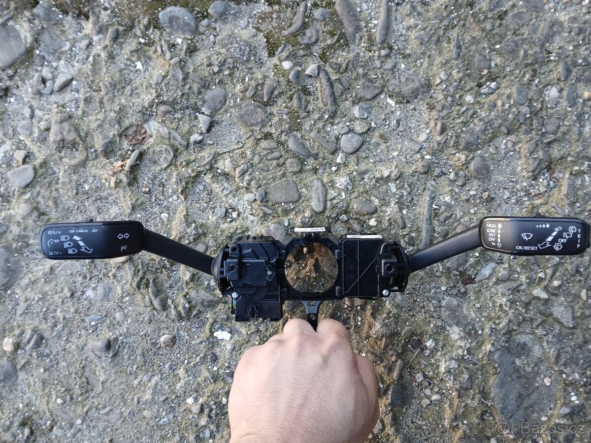 prepinaci packy fabia 3 - tempomat, PC, blinkry - 2