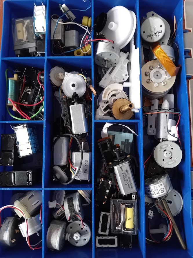 Součástky elektro - 2