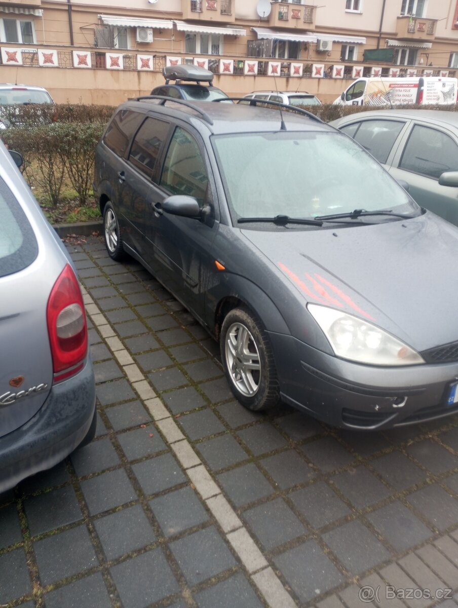 Ford Focus 2004, 2l benzín, 16 ventilů. - 2