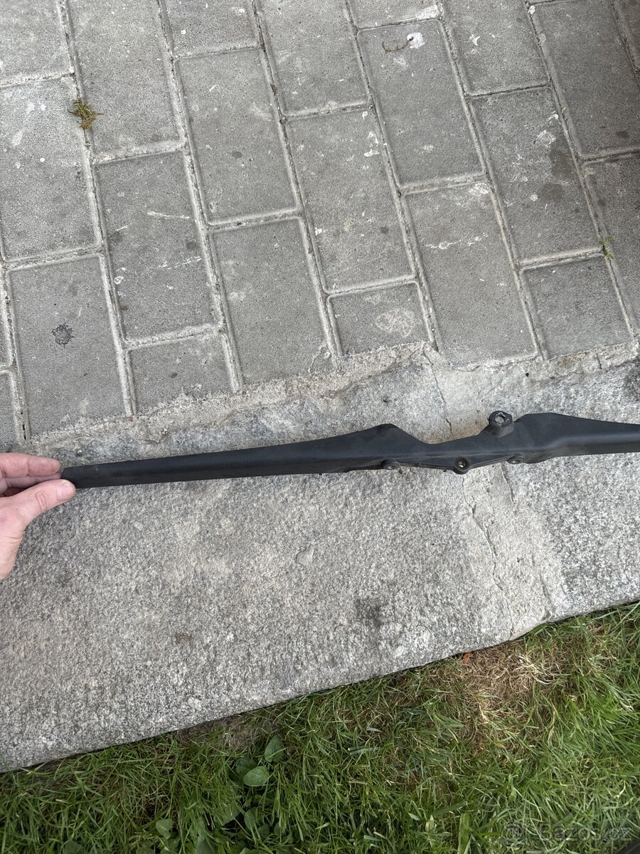 Kryt řetězu Triumph - 2