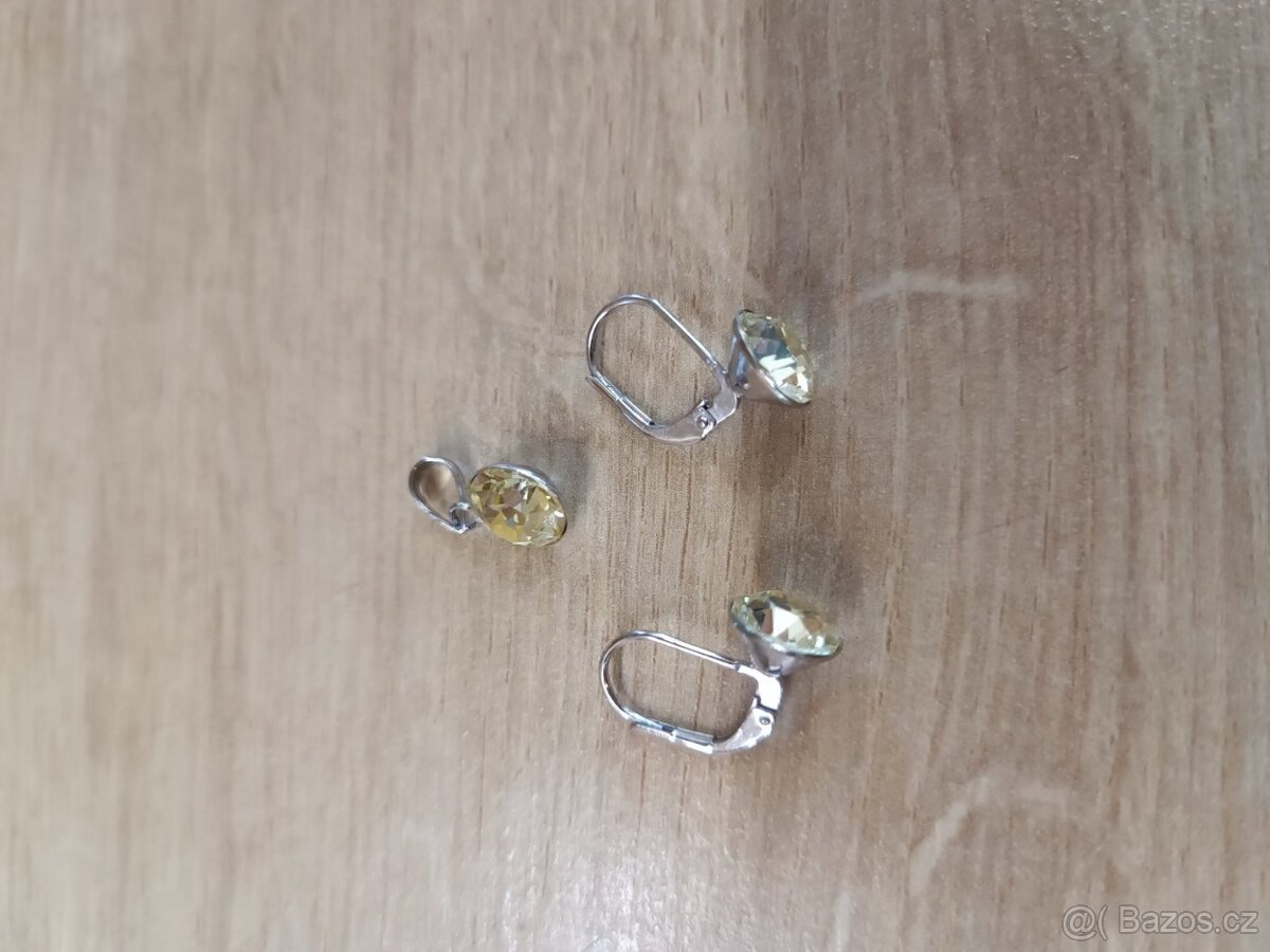 Náušnice a přívěsek zn. Swarovski - 2