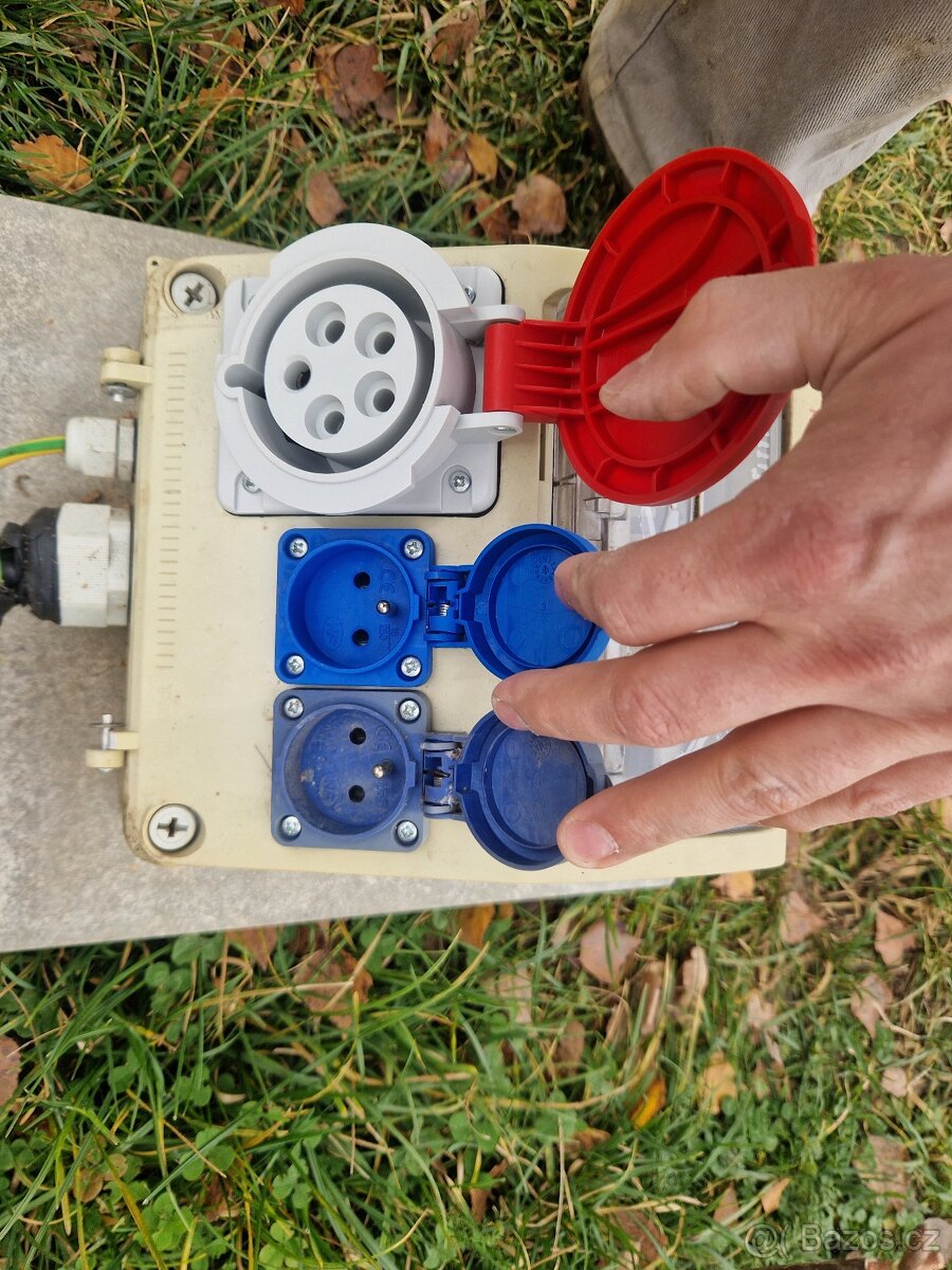 Prodám stavební rozvaděč Famatel - 2