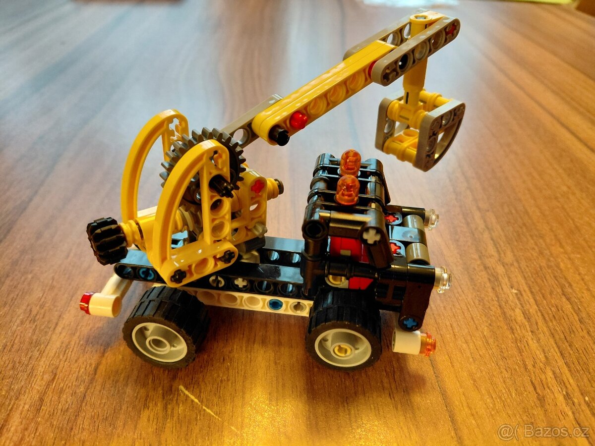 Lego Technic 42031 - 2