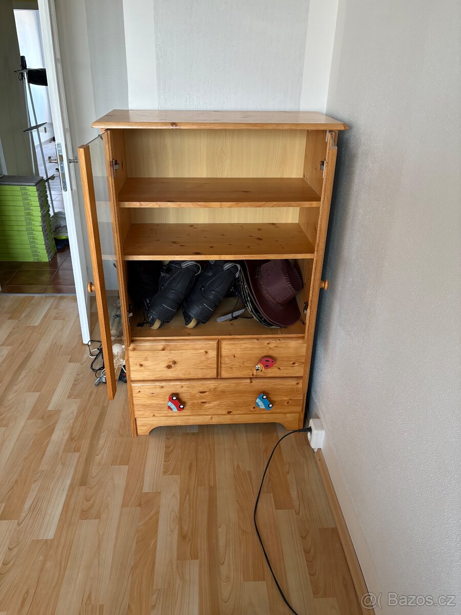 Dvě skříňky - 2