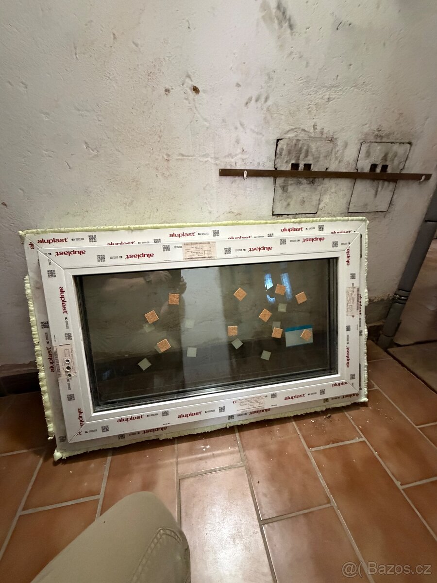 Prodám plastove - 2