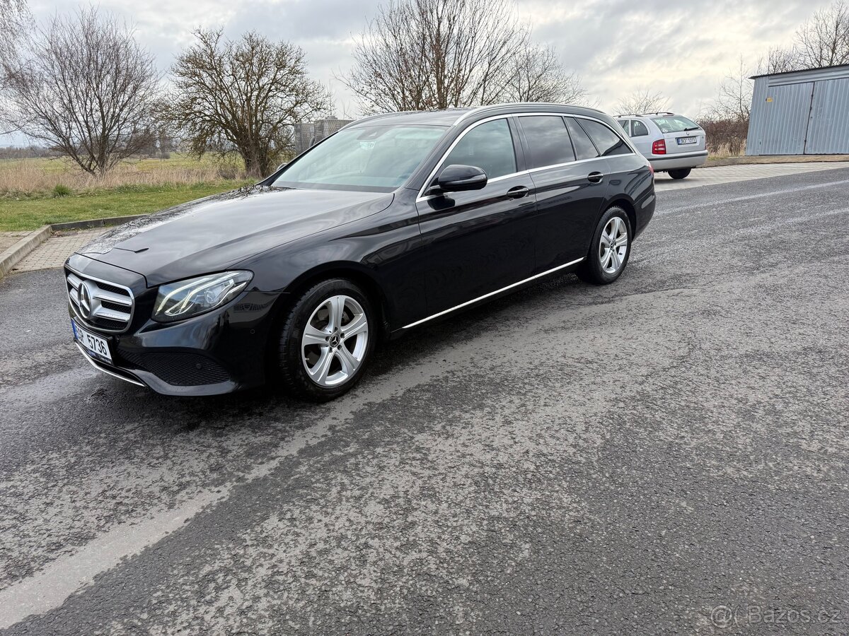 Mercedes Benz E 220D 2017 - 2