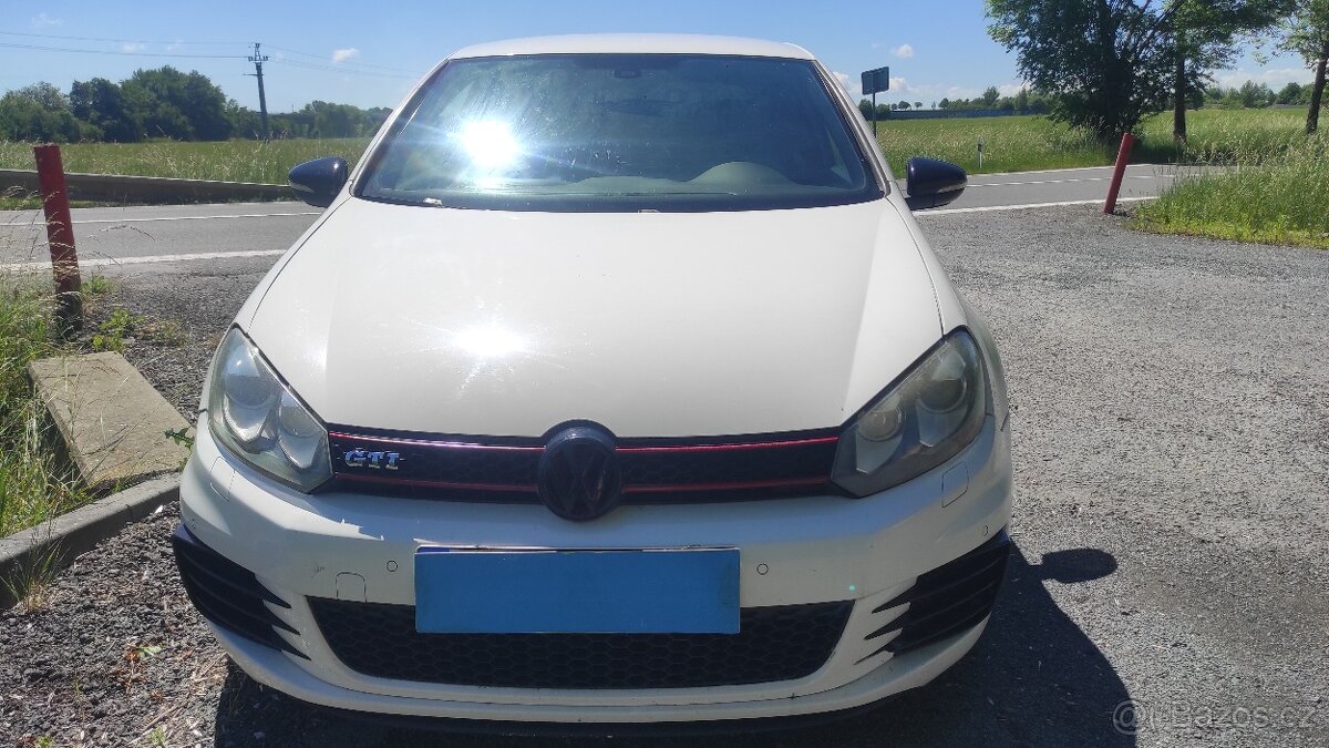 VW Golf GTI 2,0 TSi - 2