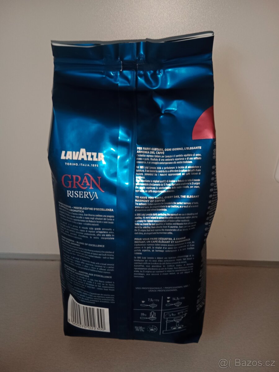 Zrnková káva Lavazza - 2