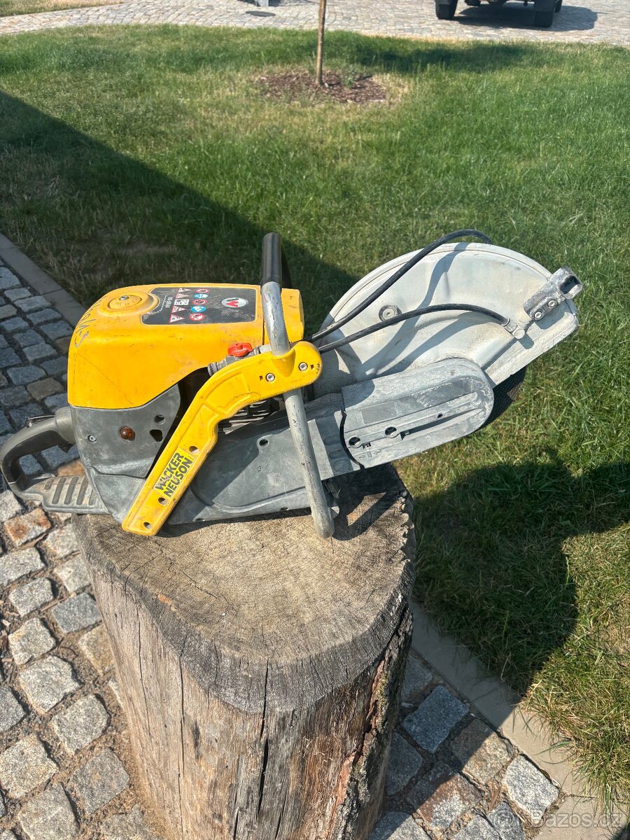 Benzínová rozbrušovačka/řezačka Wacker Neuson BTS635S - 2